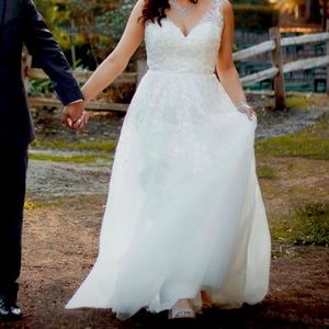 White wedding dress